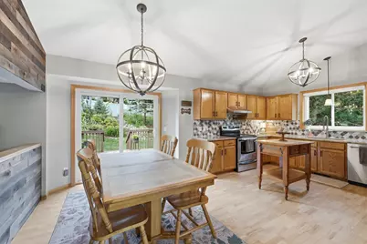 9005 Jensen Avenue S, Cottage Grove, MN 55016 - Photo 3