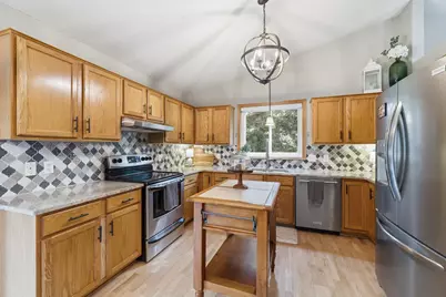9005 Jensen Avenue S, Cottage Grove, MN 55016 - Photo 3