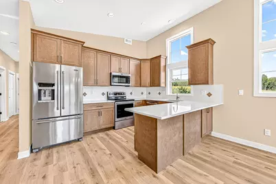 8602 Maynard Place, Duluth, MN 55808 - Photo 9