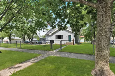 401 17th Avenue N, Saint Cloud, MN 56303 - Photo 1