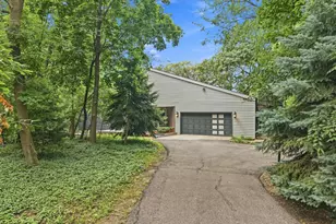 15120 Chestnut Cir, Burnsville, MN 55306 - Photo 3