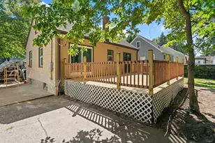 1939 5th St E, Saint Paul, MN 55119 - Photo 19