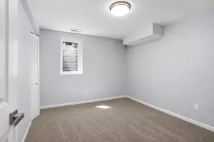 1939 5th St E, Saint Paul, MN 55119 - Photo 15