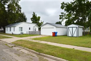 574 Wilson St, Winona, MN 55987 - Photo 29