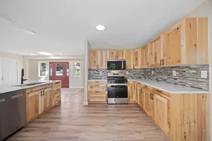 7101 Willow Rd, Maple Grove, MN 55369 - Photo 3