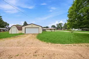 202 7th St, Pepin, WI 54759 - Photo 31