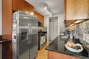 2800 W 44th St, Minneapolis, MN 55410 - Photo 11