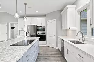 16479 Kiska St NE, Ham Lake, MN 55304 - Photo 19