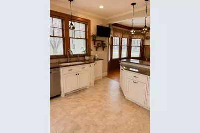 1325 6th Avenue N, Windom, MN 56101 - Photo 9
