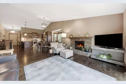 1501 Comstock Lane N, Plymouth, MN 55447 - Photo 7