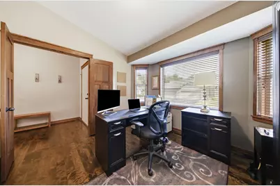 1501 Comstock Lane N, Plymouth, MN 55447 - Photo 21