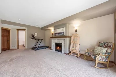 1501 Comstock Lane N, Plymouth, MN 55447 - Photo 9