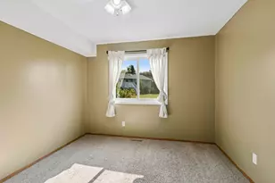 10902 Idaho Ave N, Champlin, MN 55316 - Photo 21