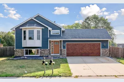 10902 Idaho Avenue N, Champlin, MN 55316 - Photo 3