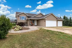 926 189th Ave, New Richmond, WI 54017 - Photo 1