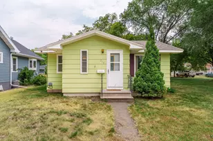 214 4th St NE, Barnesville, MN 56514 - Photo 1