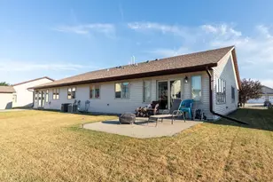 1105 Southwood Dr, Dilworth, MN 56529 - Photo 3