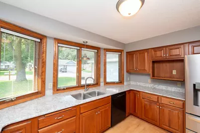 7020 24th Street N, Oakdale, MN 55128 - Photo 11