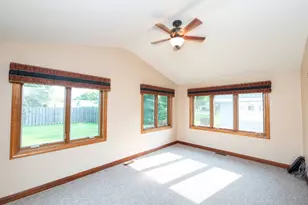 7020 24th St N, Oakdale, MN 55128 - Photo 17
