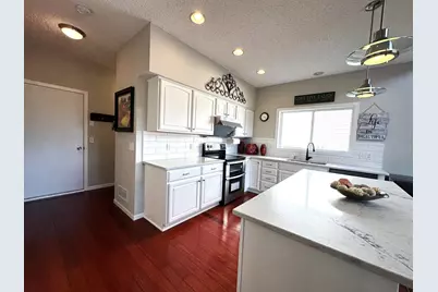 8497 Savanna Oaks Lane, Woodbury, MN 55125 - Photo 17