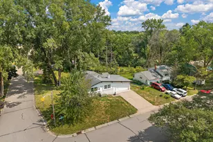 231 Birchwood Dr N, Stillwater, MN 55082 - Photo 55