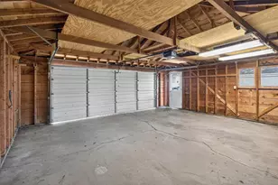 1212 Sugar Ln, Chaska, MN 55318 - Photo 15