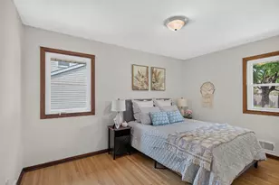 1212 Sugar Ln, Chaska, MN 55318 - Photo 7