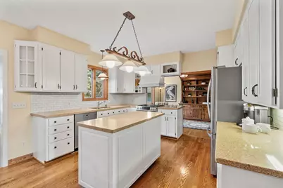 11828 Boulder Bay Road, Eden Prairie, MN 55344 - Photo 3