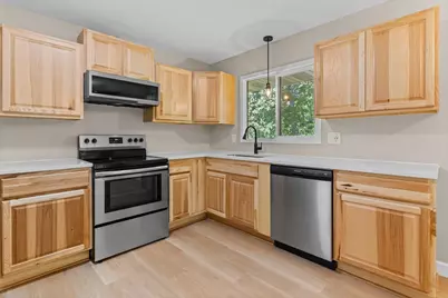 605 Pheasant Run, Burnsville, MN 55337 - Photo 9