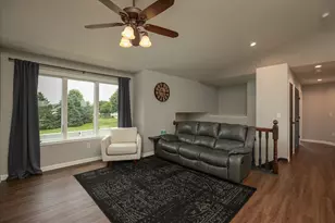 153 Penn Dr, Saint Charles, MN 55972 - Photo 5