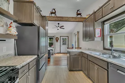 321 32nd Avenue N, Saint Cloud, MN 56303 - Photo 3