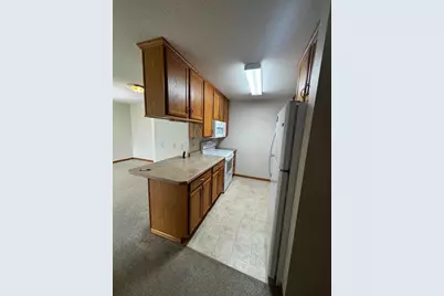 307 Roseland Avenue #5, Prinsburg, MN 56281 - Photo 3