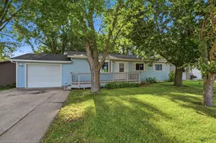 724 Centre St, Sauk Centre Township, MN 56378 - Photo 5