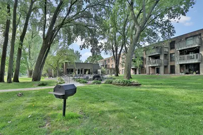 2800 Hamline Avenue N #241, Roseville, MN 55113 - Photo 39