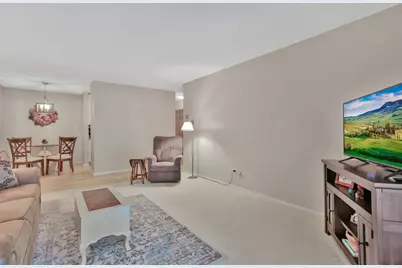 2800 Hamline Avenue N #241, Roseville, MN 55113 - Photo 9