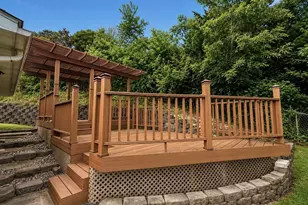817 Clarks Ln, Winona, MN 55987 - Photo 7