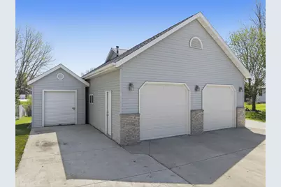 465 8th Street SW, Plainview, MN 55964 - Photo 9