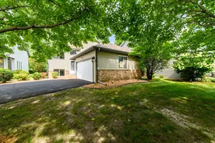 483 Poplar Dr, Shoreview, MN 55126 - Photo 3