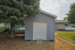 1101 5th Ave SE, Barnesville, MN 56514 - Photo 9