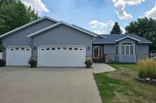1101 5th Ave SE, Barnesville, MN 56514 - Photo 1