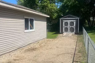 415 S Yale Ave, Litchfield, MN 55355 - Photo 35