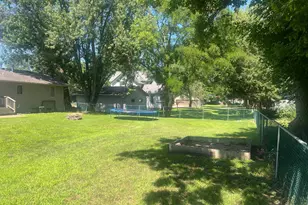415 S Yale Ave, Litchfield, MN 55355 - Photo 27
