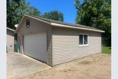 415 S Yale Avenue, Litchfield, MN 55355 - Photo 33