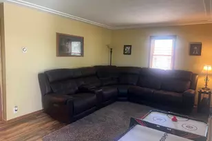 415 S Yale Ave, Litchfield, MN 55355 - Photo 9