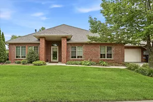 247 W Canyon Dr, Hudson, WI 54016 - Photo 1