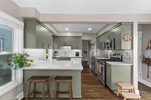 15 Sheridan Ave S, Minneapolis, MN 55405 - Photo 13