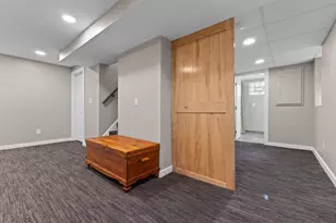 15 Sheridan Ave S, Minneapolis, MN 55405 - Photo 17