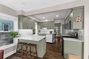15 Sheridan Ave S, Minneapolis, MN 55405 - Photo 9