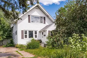 410 N 39th Ave W, Duluth, MN 55807 - Photo 1
