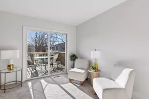 411 Dorland Pl S, Maplewood, MN 55119 - Photo 1